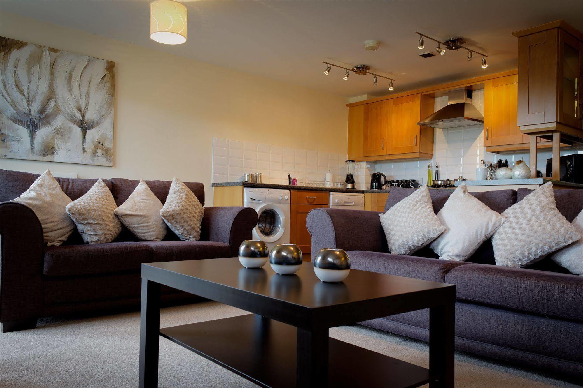 The Lindley Suite - Simple2Let Serviced Apartments Хъдърсфийлд Екстериор снимка