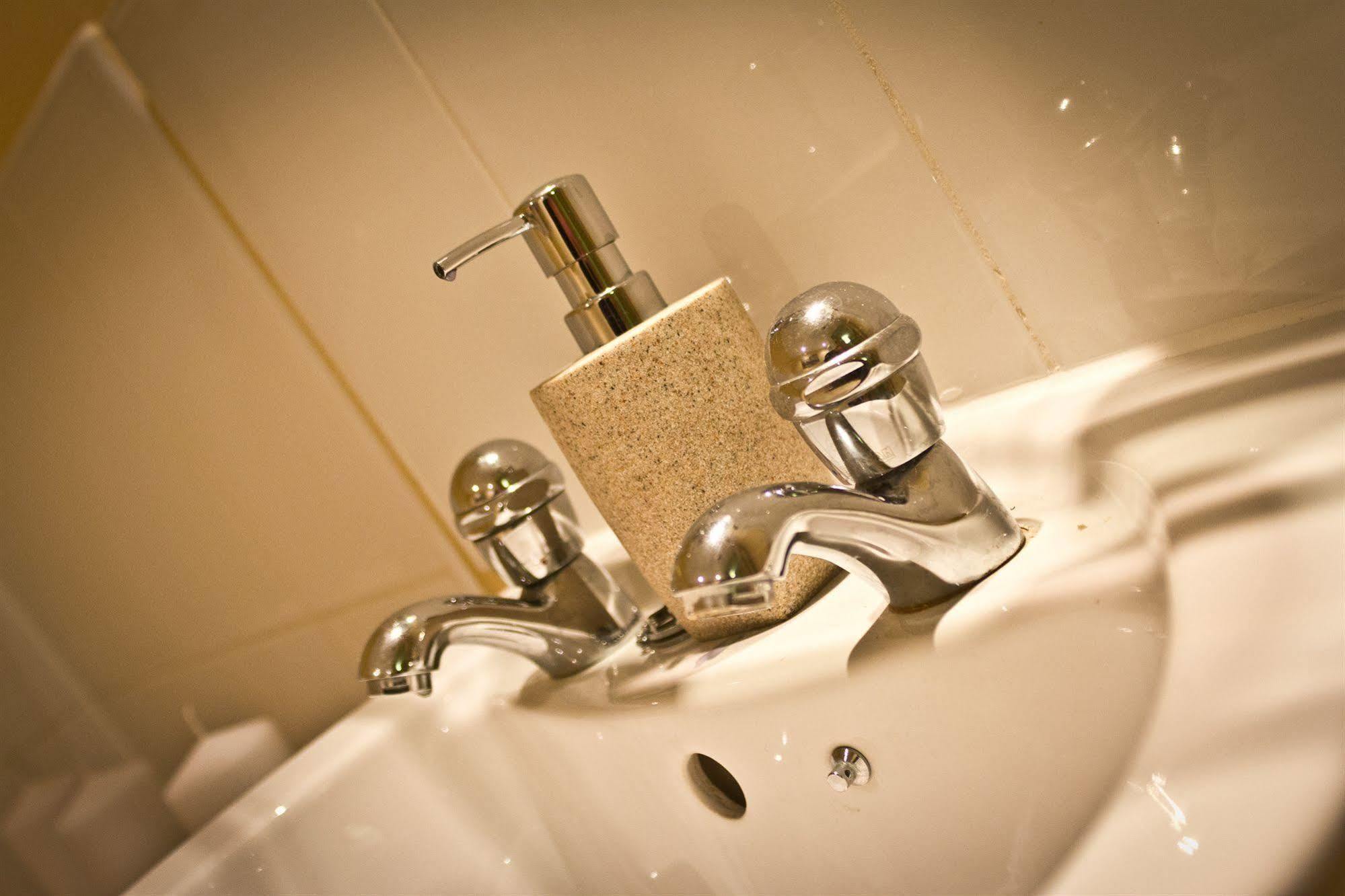 The Lindley Suite - Simple2Let Serviced Apartments Хъдърсфийлд Екстериор снимка