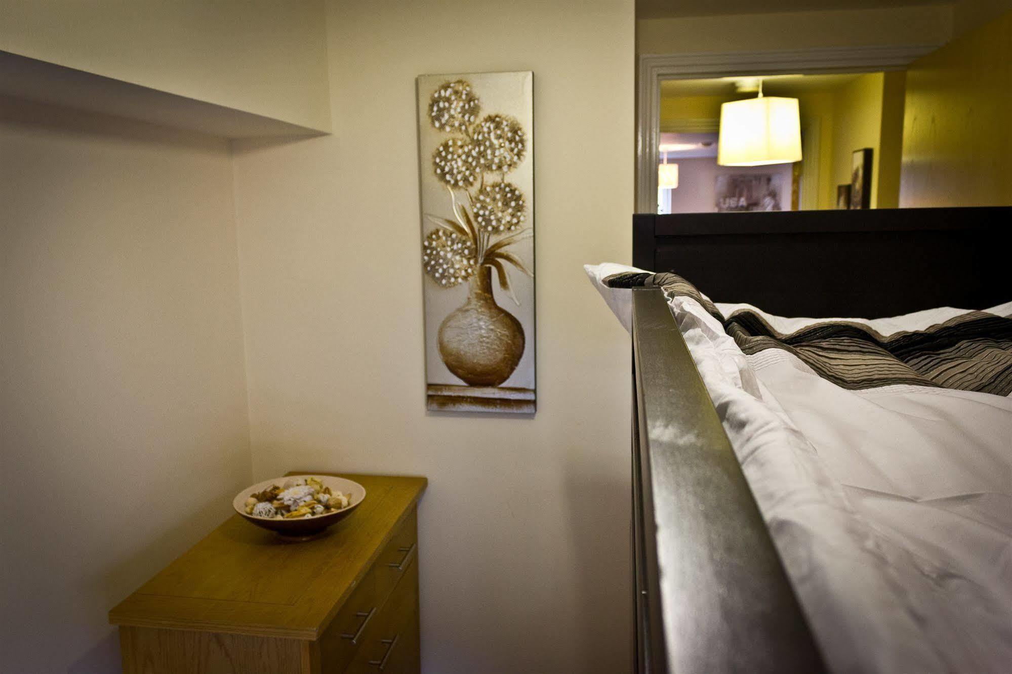 The Lindley Suite - Simple2Let Serviced Apartments Хъдърсфийлд Екстериор снимка